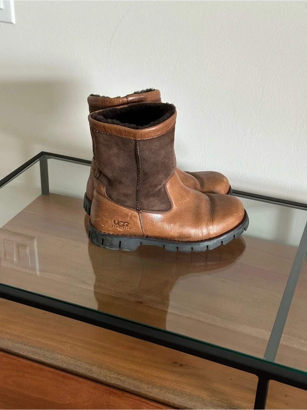 UGG Australia Beacon Men's Brown Leather Sheepskin Boots Size 10